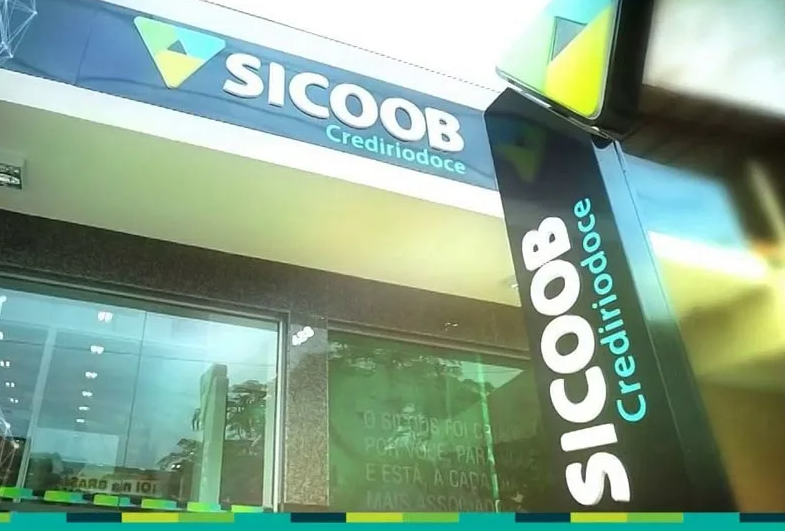 Sicoob registra 506 milhões de transações em agosto, recorde na história do sistema